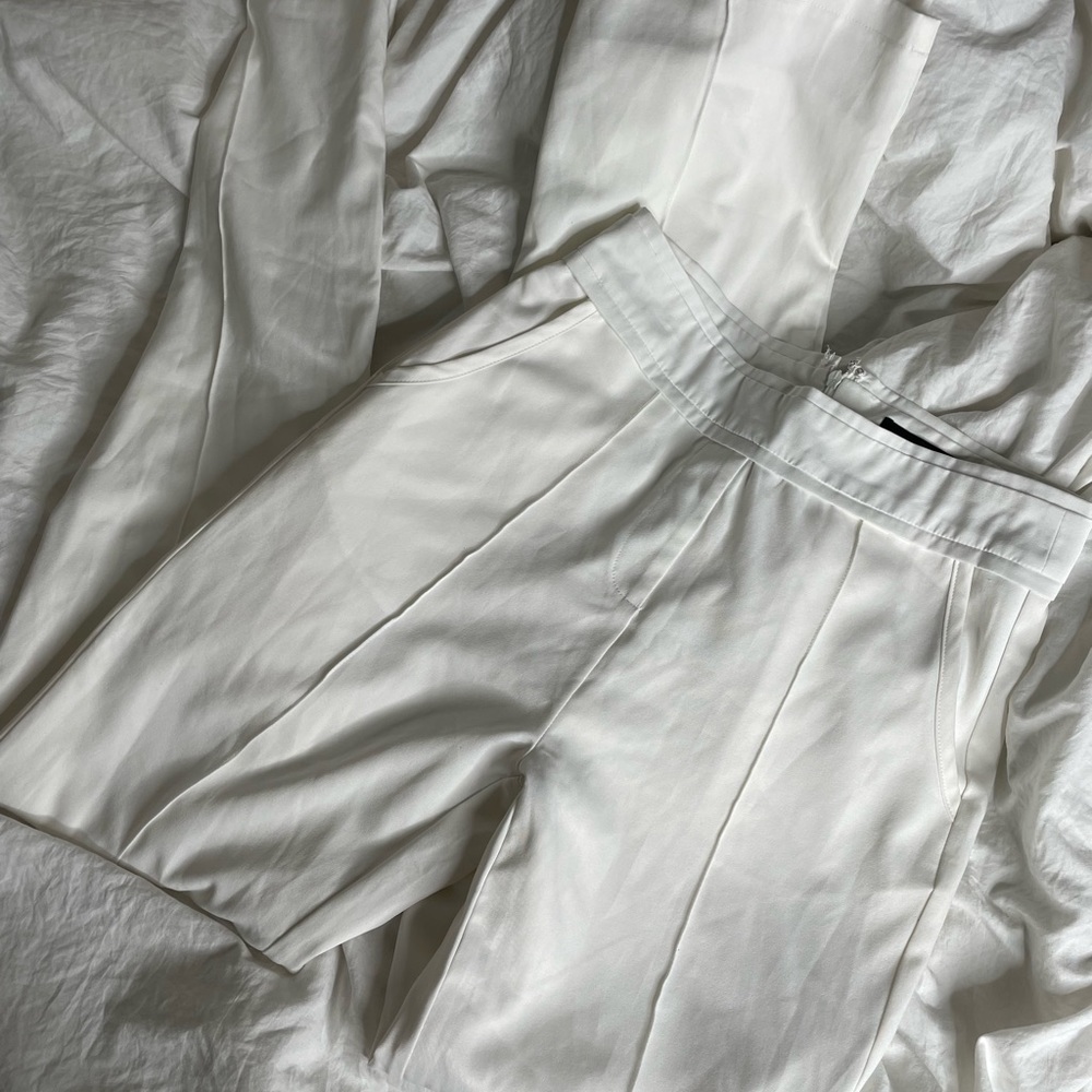 jluxlabel white trousers